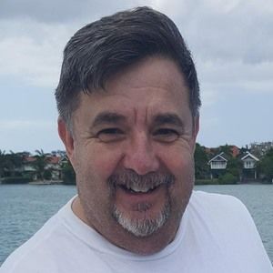 Meet your Posher, Cliff